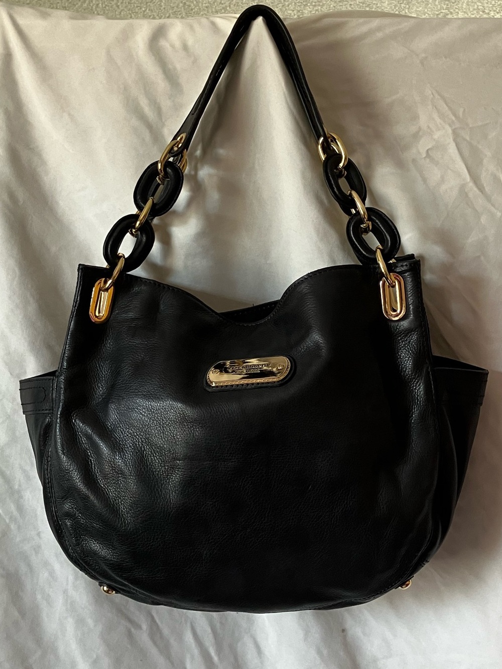 Liz Claiborne Black Faux Leather Shoulder Bag with Gold Chain Strap
